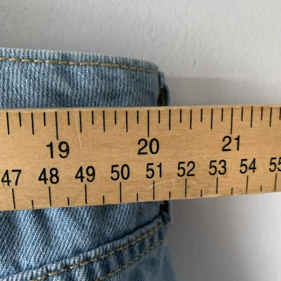 Universal Thread Women's Mid-Rise Boyfriend Jeans Light Wash Size 17 - Picture 10 of 12